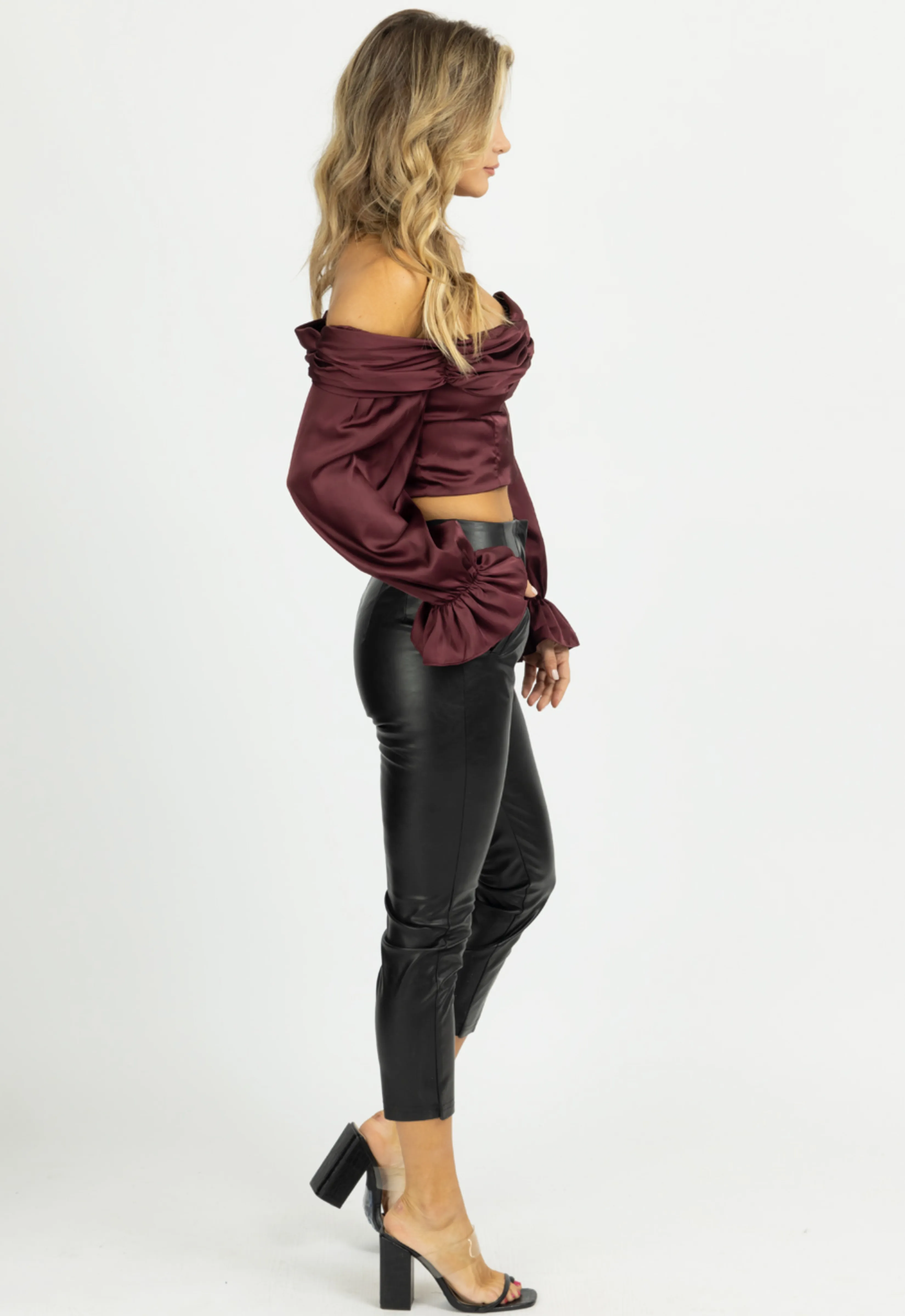 BLACK PLEATED HIGH RISE PANTS