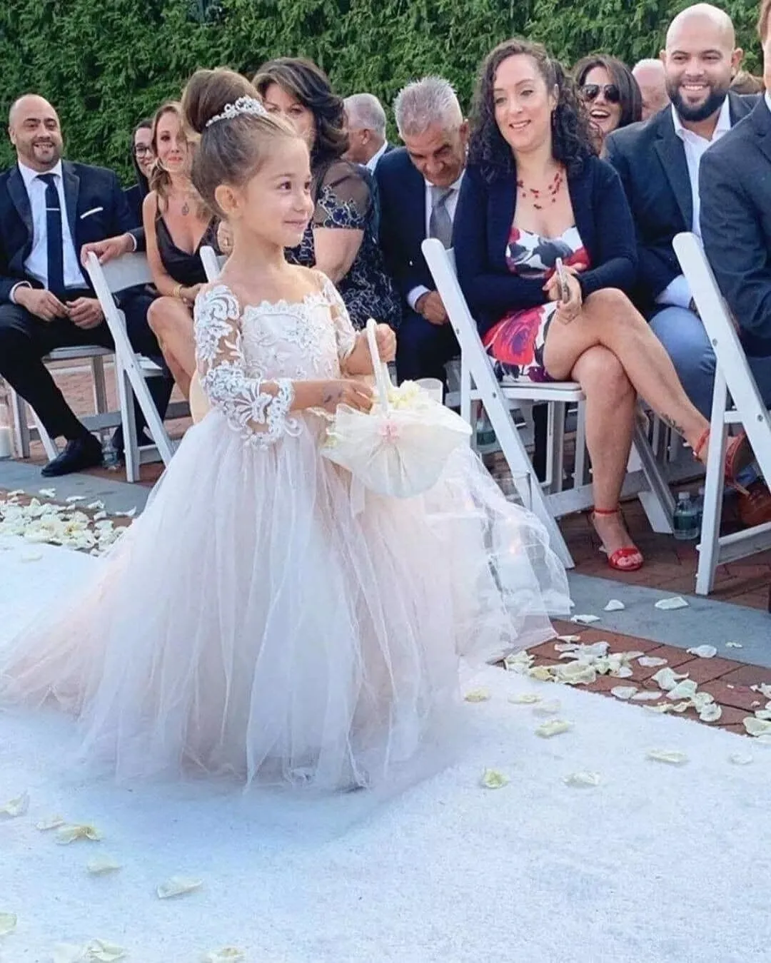 BOLENSYE Lace Long Sleeve Flower Girls Dress for Wedding Puffy Tulle Crew Neck Pageant Prom Ball Gown with Bow