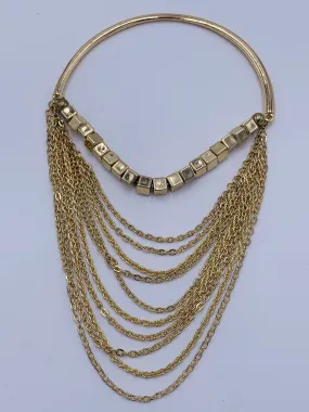 GOLD DRAPED CHAIN ARM CUFF