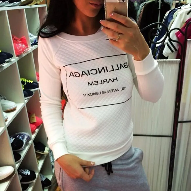 White/Black Casual Sweatshirt